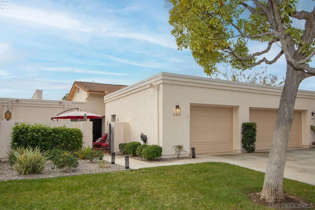 Photo of 12825 Via Moura, San Diego, CA 92128 (MLS # 260001870)