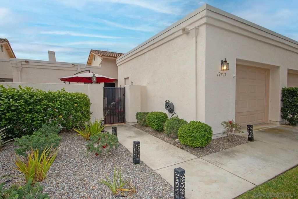 Photo of 12825 Via Moura, San Diego, CA 92128 (MLS # 260001870)