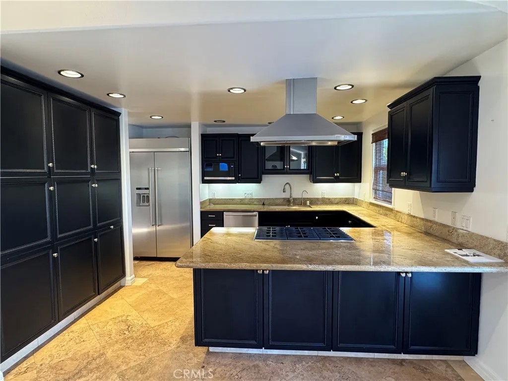 19041 Hillsboro Circle