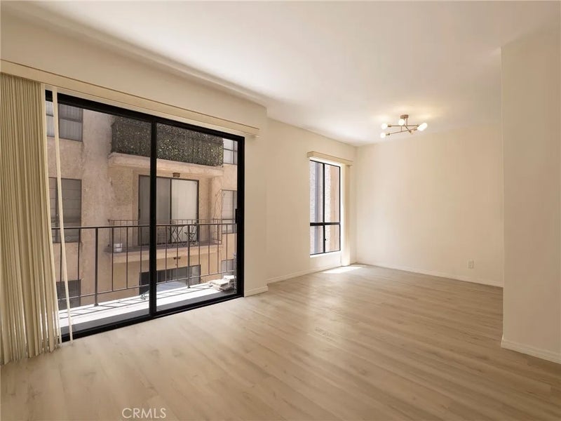7300 Franklin Avenue 354