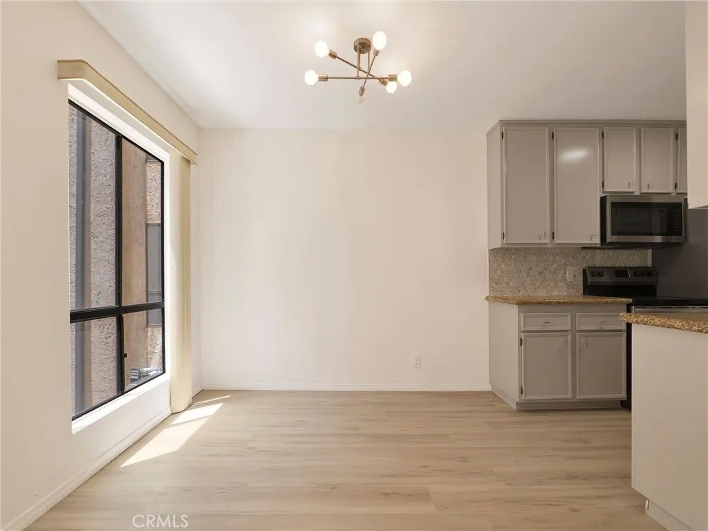 7300 Franklin Avenue 354
