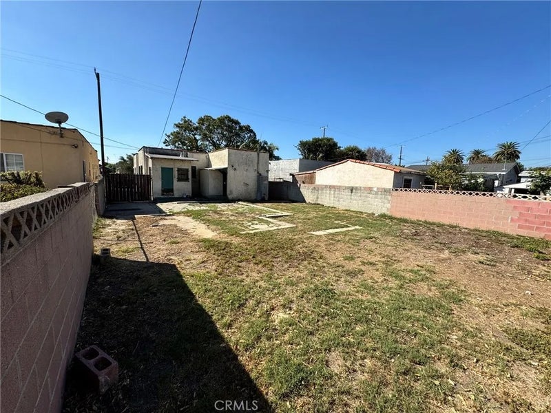 1429 W 62nd