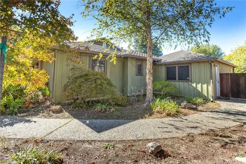 Tiny photo for 447 S Marshall Ave, Willows, CA 95988 (MLS # LC25250055)