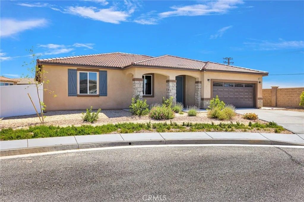 Photo of 8507 Stockton Avenue, Hesperia, CA 92344 (MLS # CV26081572)