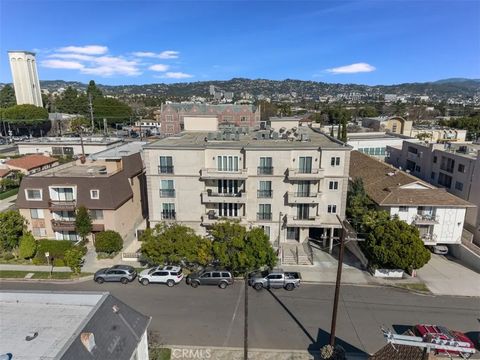 Photo of 9049 Alcott Street #204, Los Angeles, CA 90035 (MLS # SR26029815)