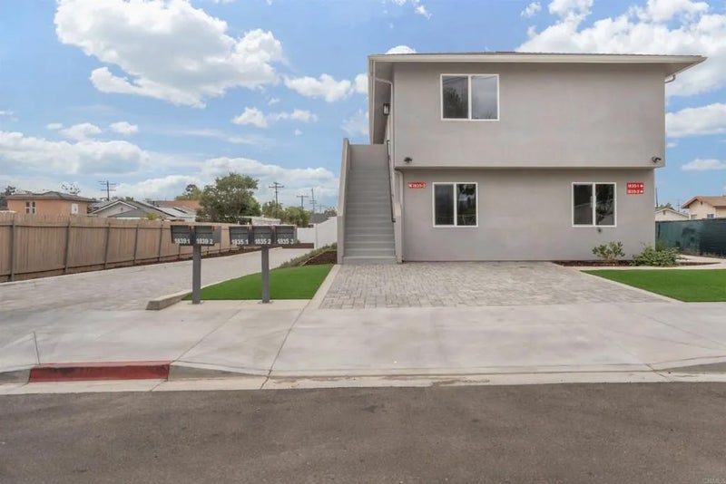 1835 Rios Avenue