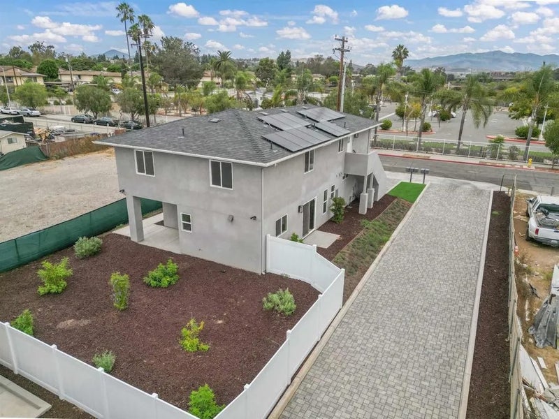 1835 Rios Avenue