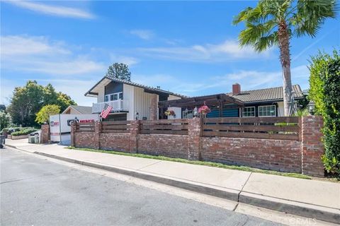 Photo of 25471 El Picador Ln, Mission Viejo, CA 92691 (MLS # OC26045321)