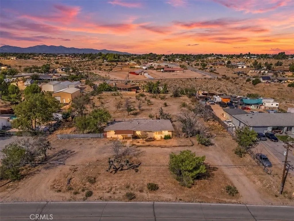Photo of 10014 Choiceana Avenue, Hesperia, CA 92345 (MLS # DW26220317)