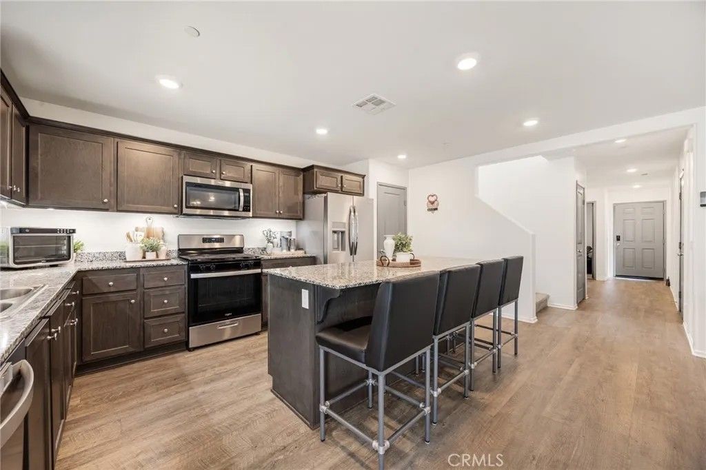 Photo of 872 Canopy Ln, San Jacinto, CA 92583 (MLS # PW26061474)
