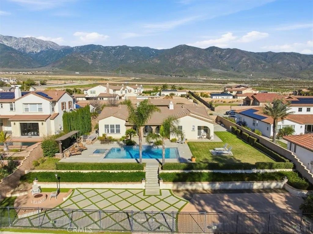 Photo of 13383 Hunt Club, Rancho Cucamonga, CA 91739 (MLS # CV26006967)