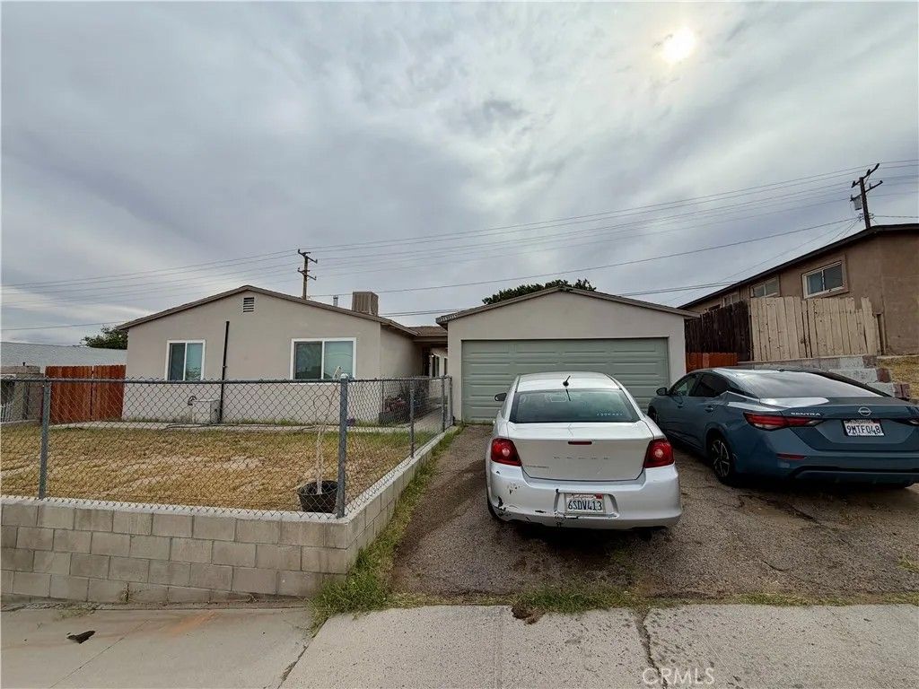 Photo of 313 Maxine Ave, Barstow, CA 92311 (MLS # PW26071515)