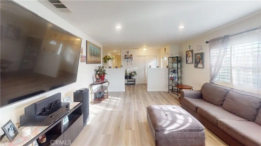 Photo of 25786 Alto, San Bernardino, CA 92404 (MLS # IG26042071)