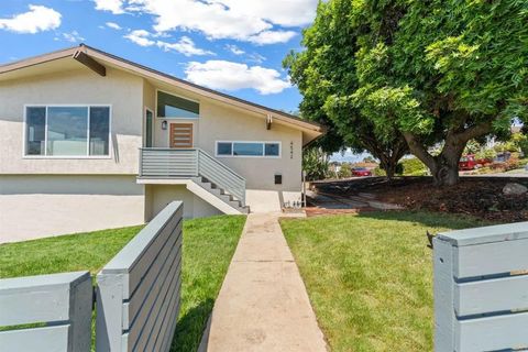 Tiny photo for 4542 Milton Street, San Diego, CA 92110 (MLS # PTP2600295)