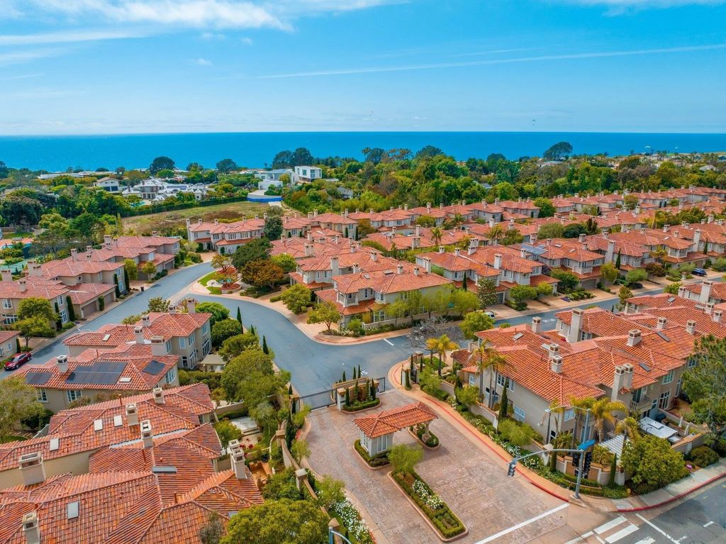 Photo of 9776 Keeneland Row, La Jolla, CA 92037 (MLS # 260010655)