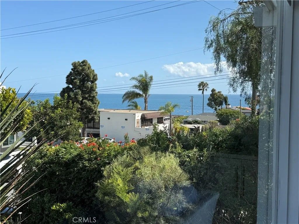 Photo of 234 La Brea St, Laguna Beach, CA 92651 (MLS # LG26090198)