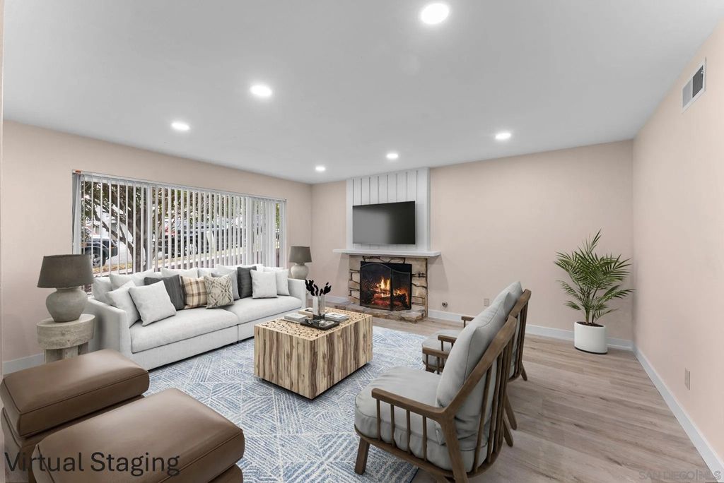 Photo of 2134 Via Robles, Oceanside, CA 92054 (MLS # 260012975)