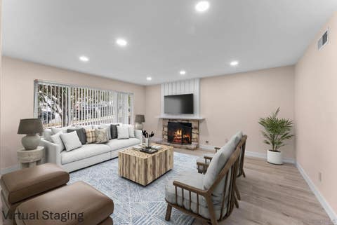 Photo of 2134 Via Robles, Oceanside, CA 92054 (MLS # 260012975)