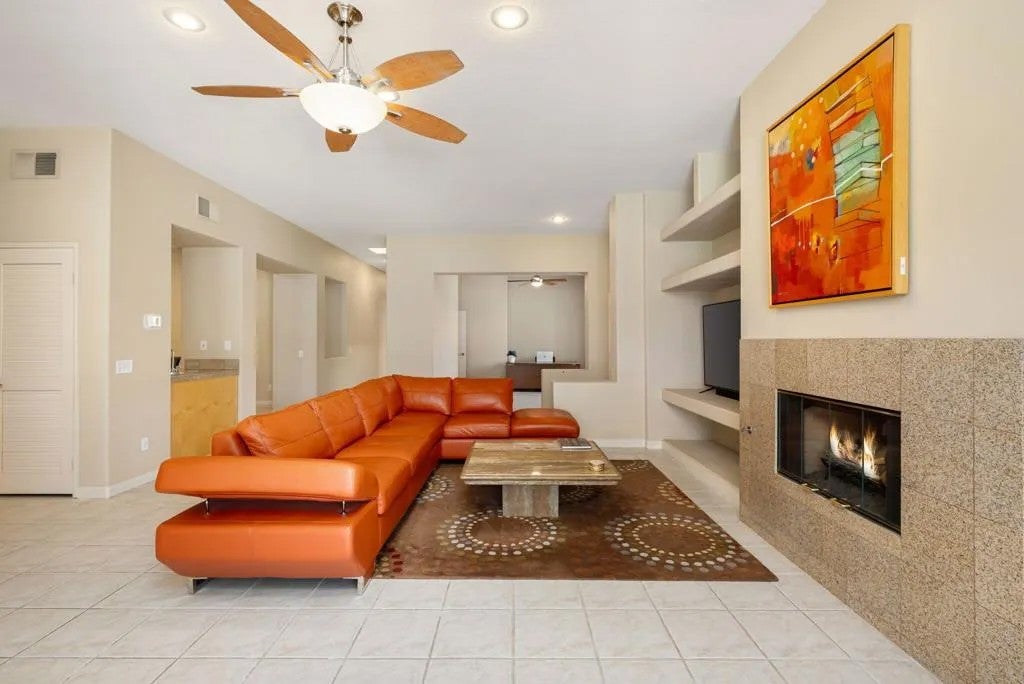 285 Kavenish Drive