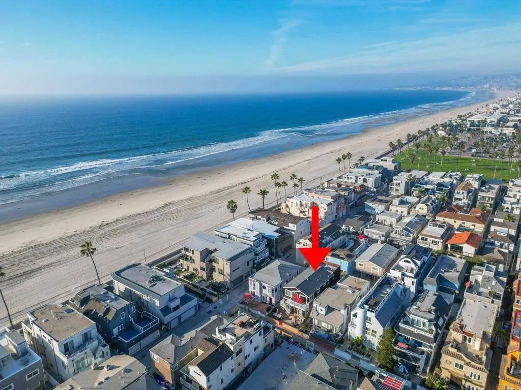 Photo of 720 Devon Court, San Diego, CA 92109 (MLS # PTP2600199)