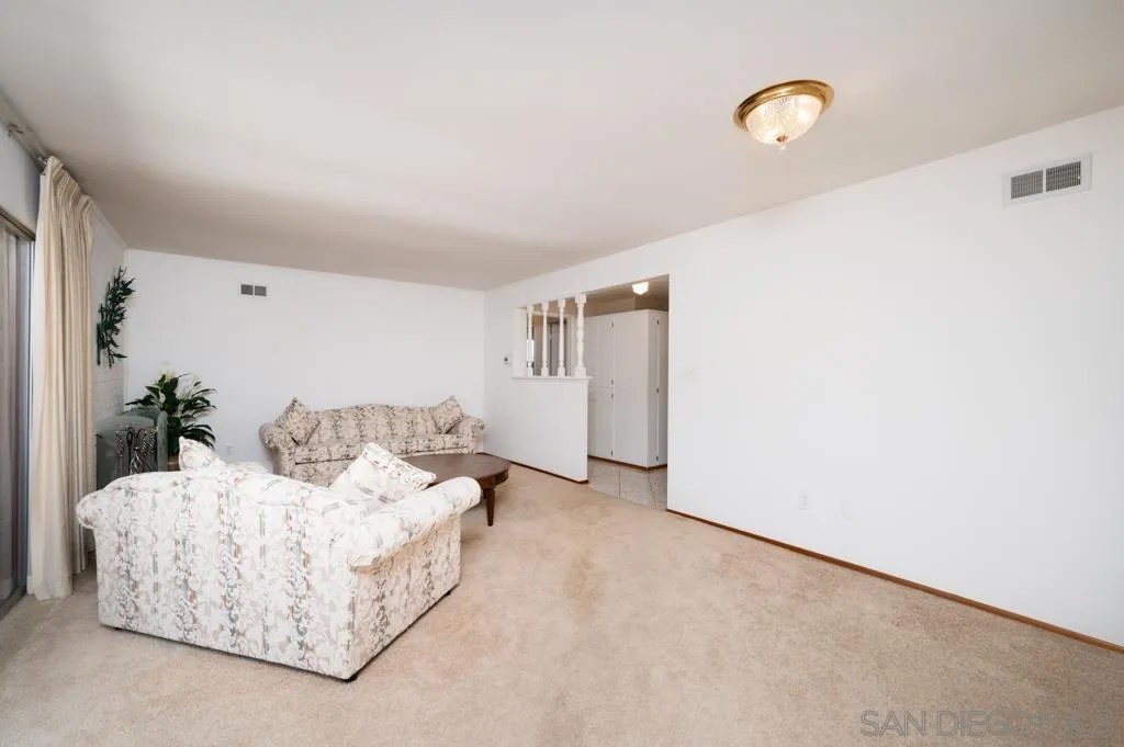 4351 Mount Hukee