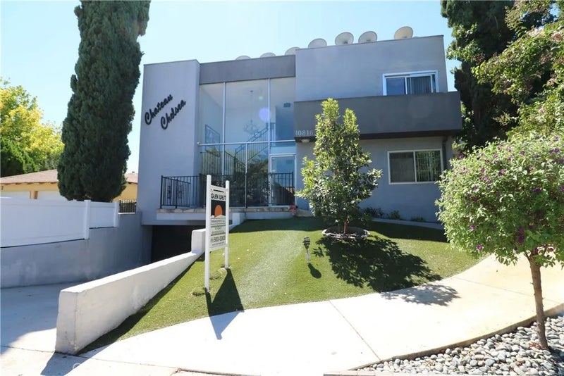 10816 Camarillo