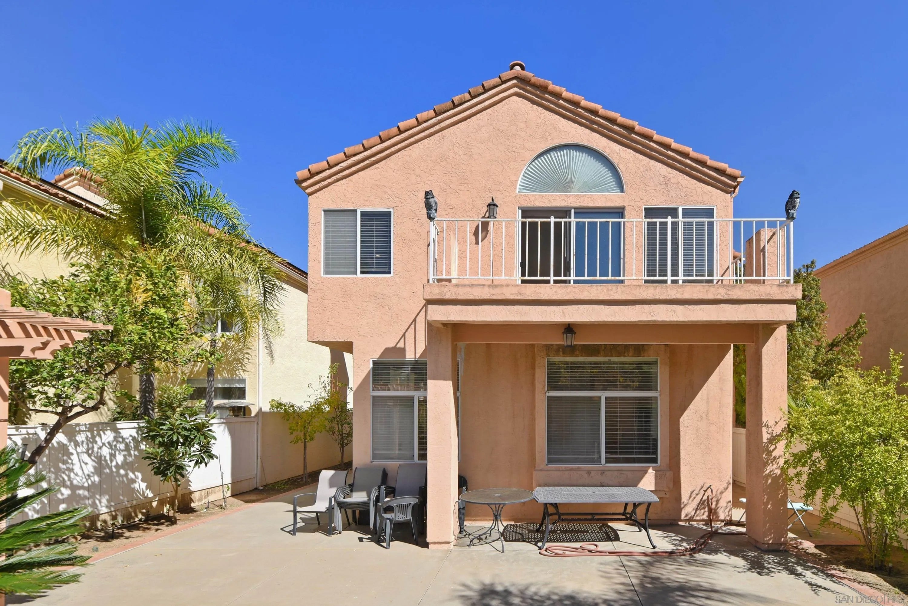 17964 Pueblo Vista Ln