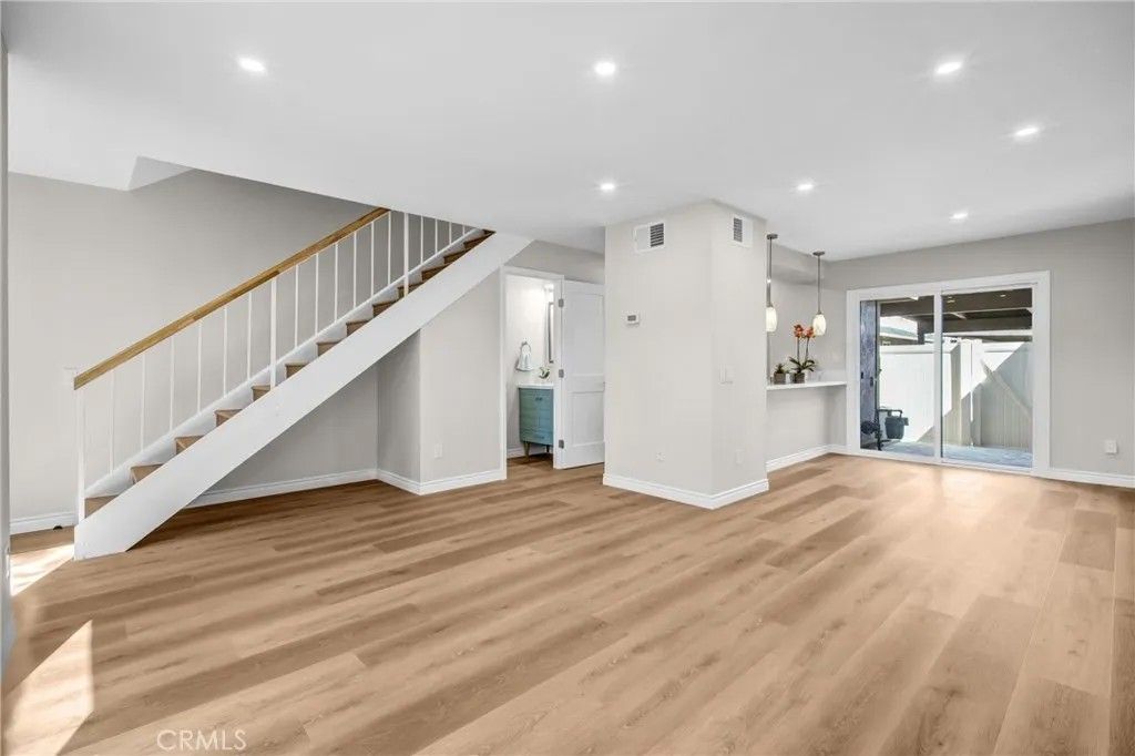 Photo of 28835 Conejo View Drive, Agoura Hills, CA 91301 (MLS # SR26081373)