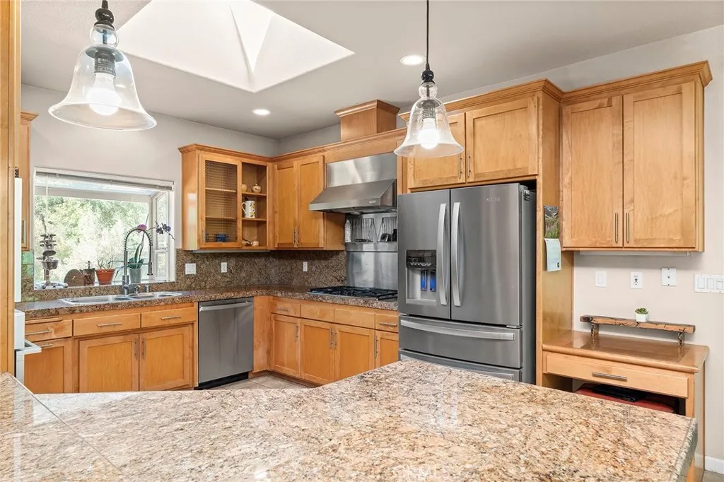 2262 Honey Run Road