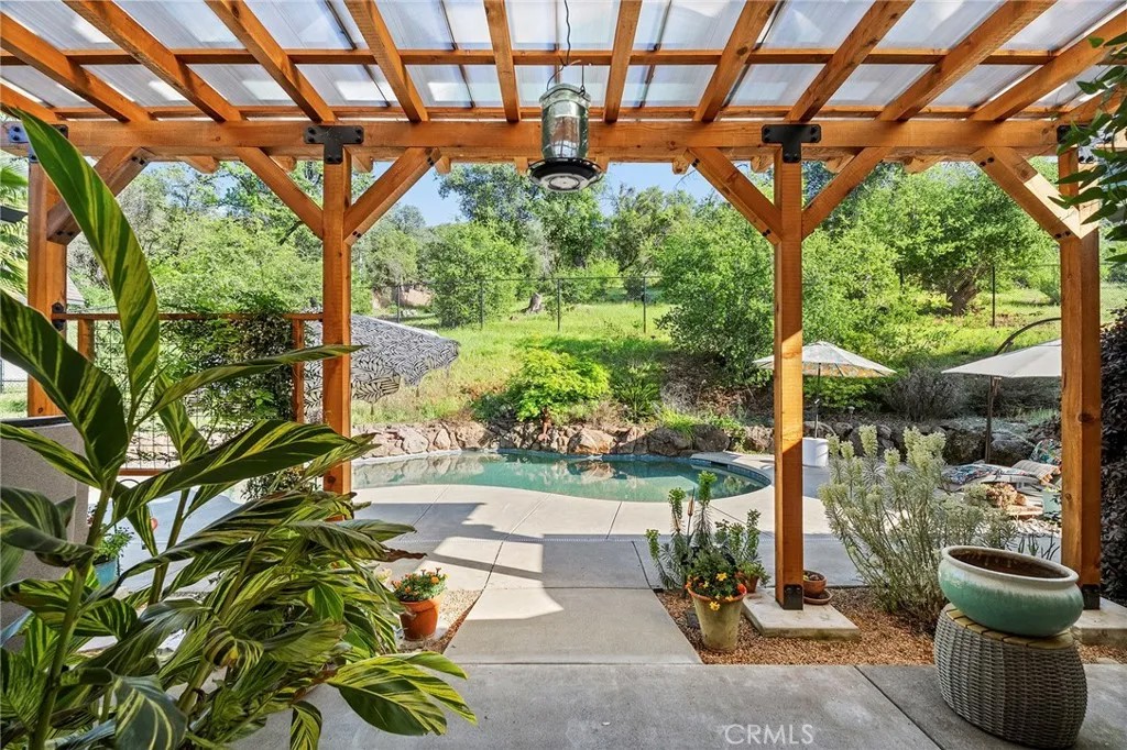2262 Honey Run Road