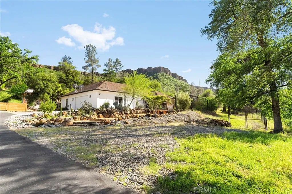 2262 Honey Run Road