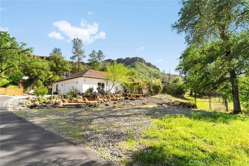 2262 Honey Run Road