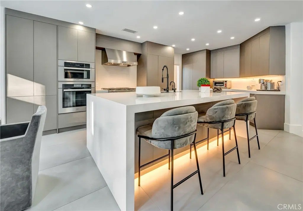 3793 Camino Codorniz
