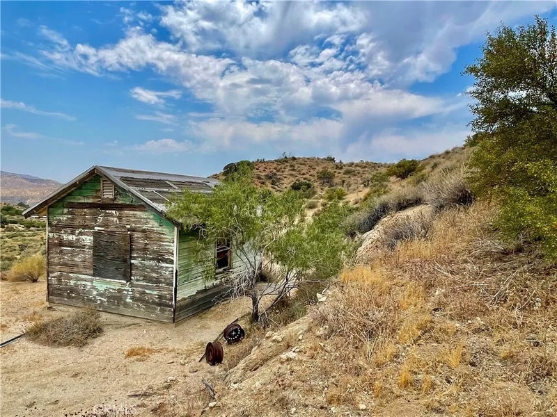 0 Pinon Ave