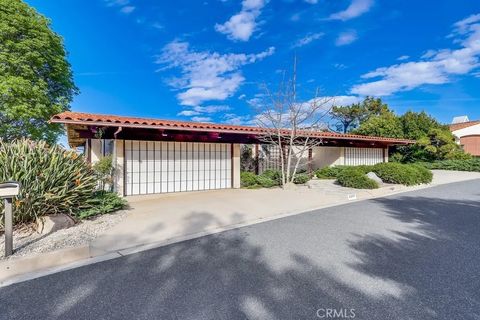 Photo of 2229 Via Cerritos, Palos Verdes Estates, CA 90274 (MLS # PW26030329)