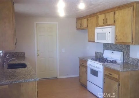 Tiny photo for 22304 Lone Eagle RD, Apple Valley, CA 92308 (MLS # CV26184330)
