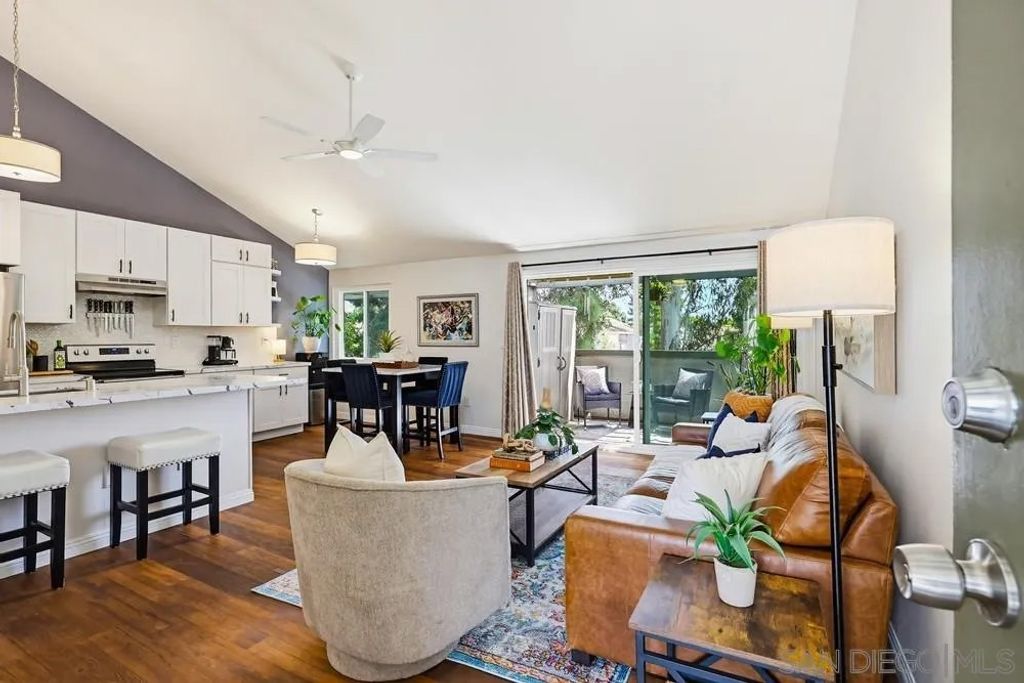 Photo of 6216 Agee St Unit 116 St, San Diego, CA 92122 (MLS # 260010473)