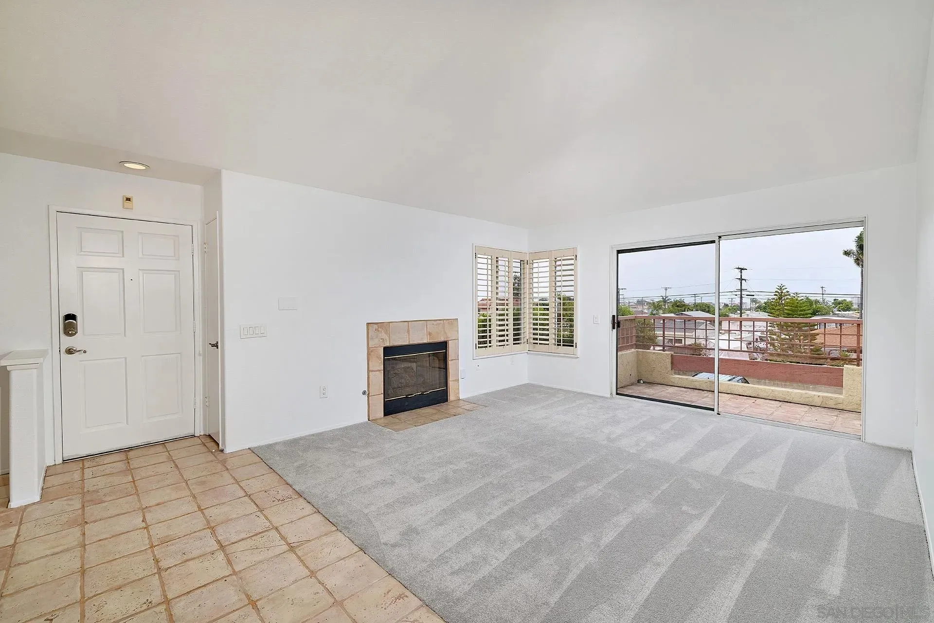 Oceanside, California 92058, United States, 2 Bedrooms Bedrooms, ,2 BathroomsBathrooms,Residential,Active,191677