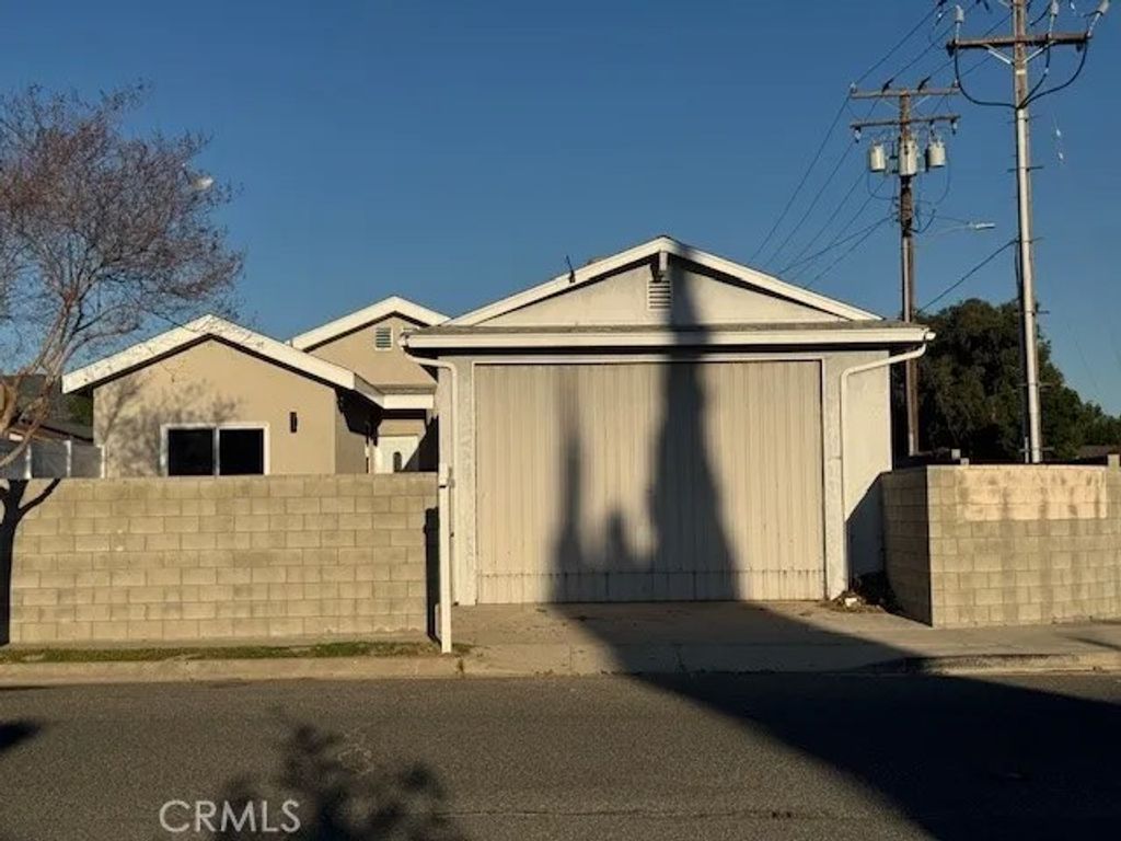 Photo of 4608 Beaumont Street, Simi Valley, CA 93063 (MLS # SR26061930)