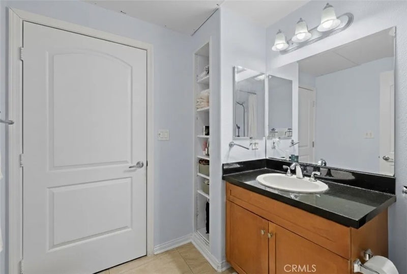 360 W Avenue 26 401