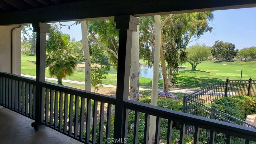 Photo of 11 Via Pausa, Rancho Santa Margarita, CA 92688 (MLS # OC26212151)
