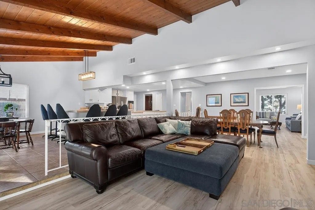 Photo of 5349 Vickie Dr, San Diego, CA 92109 (MLS # 260004048)