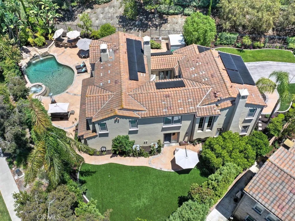 1 Lennox Court