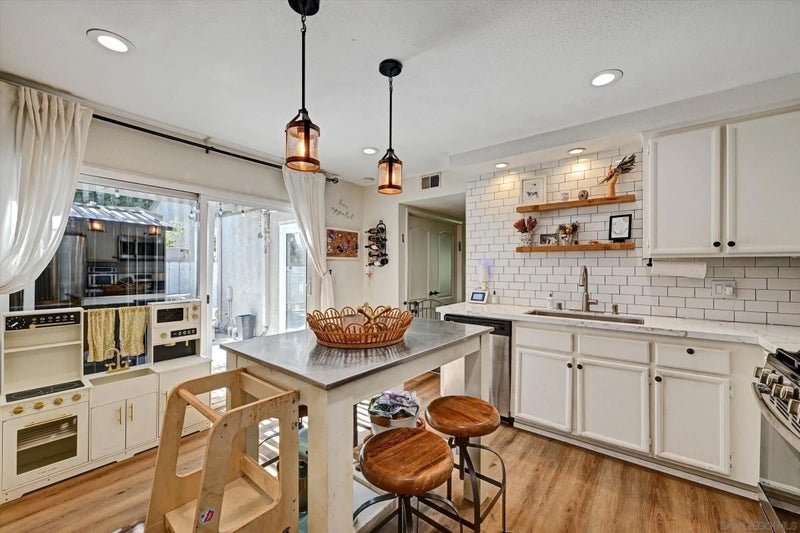 10832 Macouba Pl
