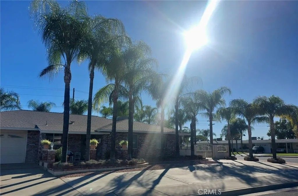 Photo of 25990 Roanoke Rd, Menifee, CA 92586 (MLS # SW26010029)