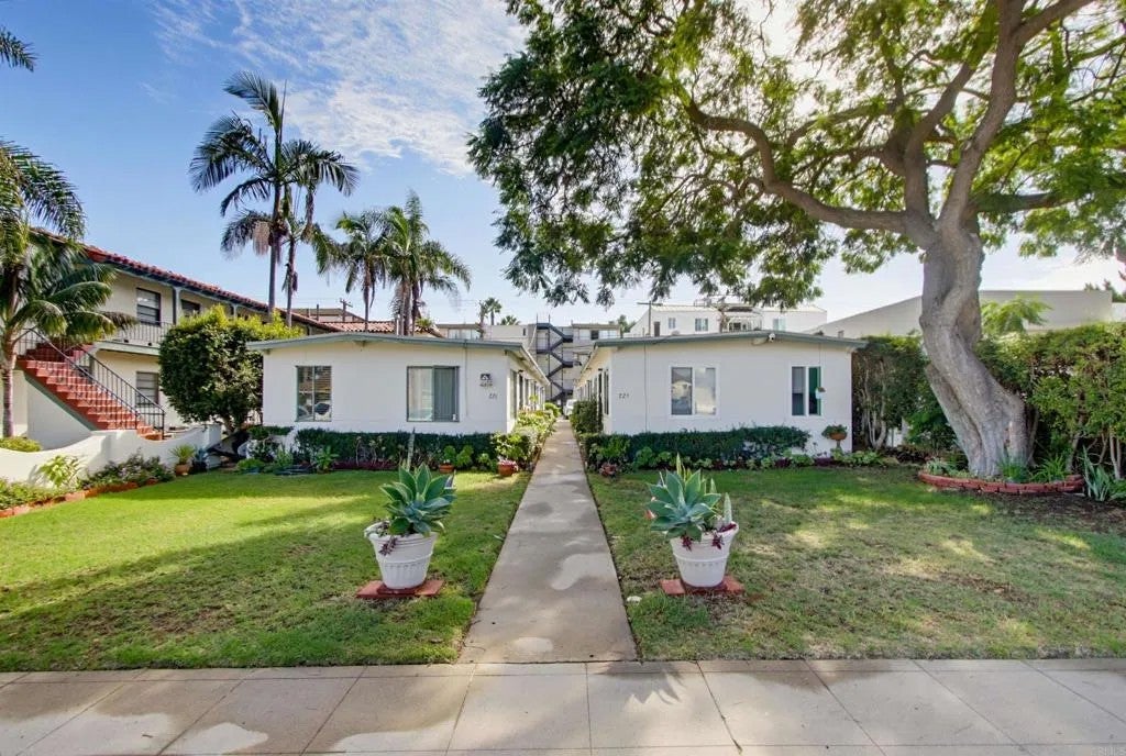 Photo of 225 D Avenue, Coronado, CA 92118 (MLS # PTP2608000)