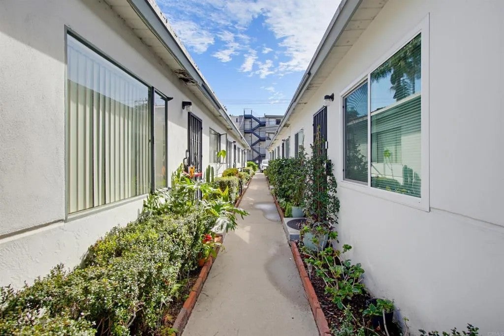 225 D Avenue