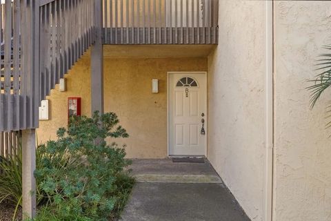 8515 Villa La Jolla Drive B La Jolla CA 92037