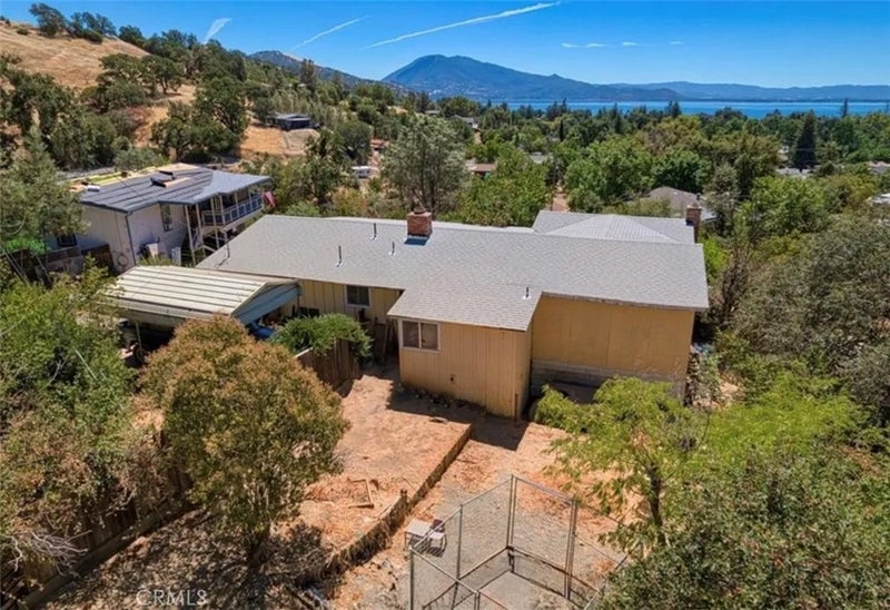 4369 Lakeview Terrace