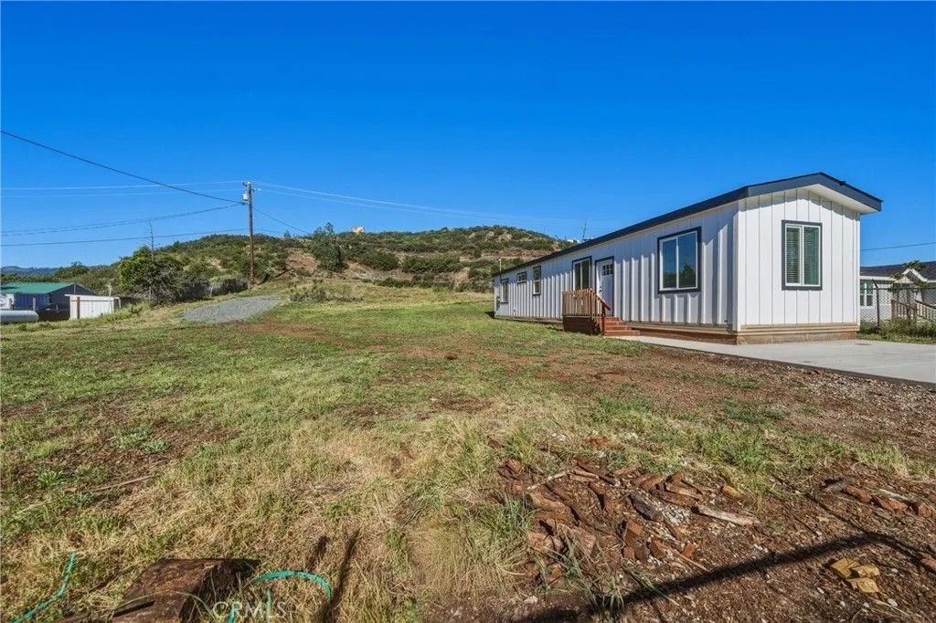 Photo of 21325 Stewart St, Middletown, CA 95461 (MLS # LC26070554)